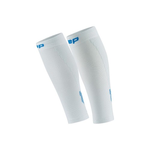 Мужские компрессионные ультратонкие гетры CEP Core Run Calf Sleeve арт. C305M-I3, цвет ледяной-синий