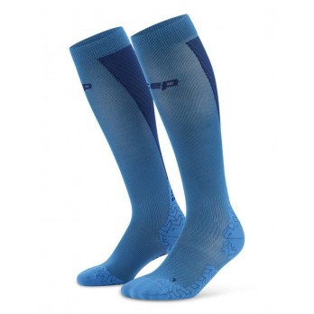 Женские компрессионные ультратонкие гольфы CEP для бега арт. C1UUW-S3, цвет небесный